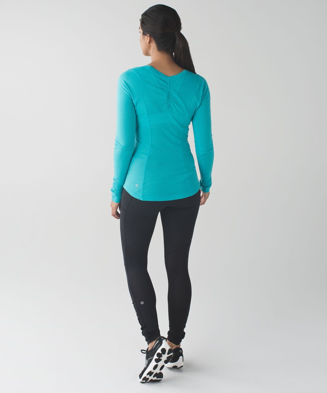 Lululemon 5 Mile Long Sleeve - Peacock Blue