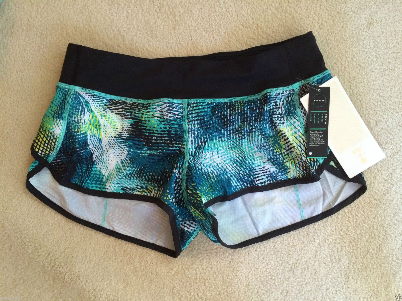 Lululemon Speed Short - 2016 Seawheeze - Mo Money Bali Breeze / Black