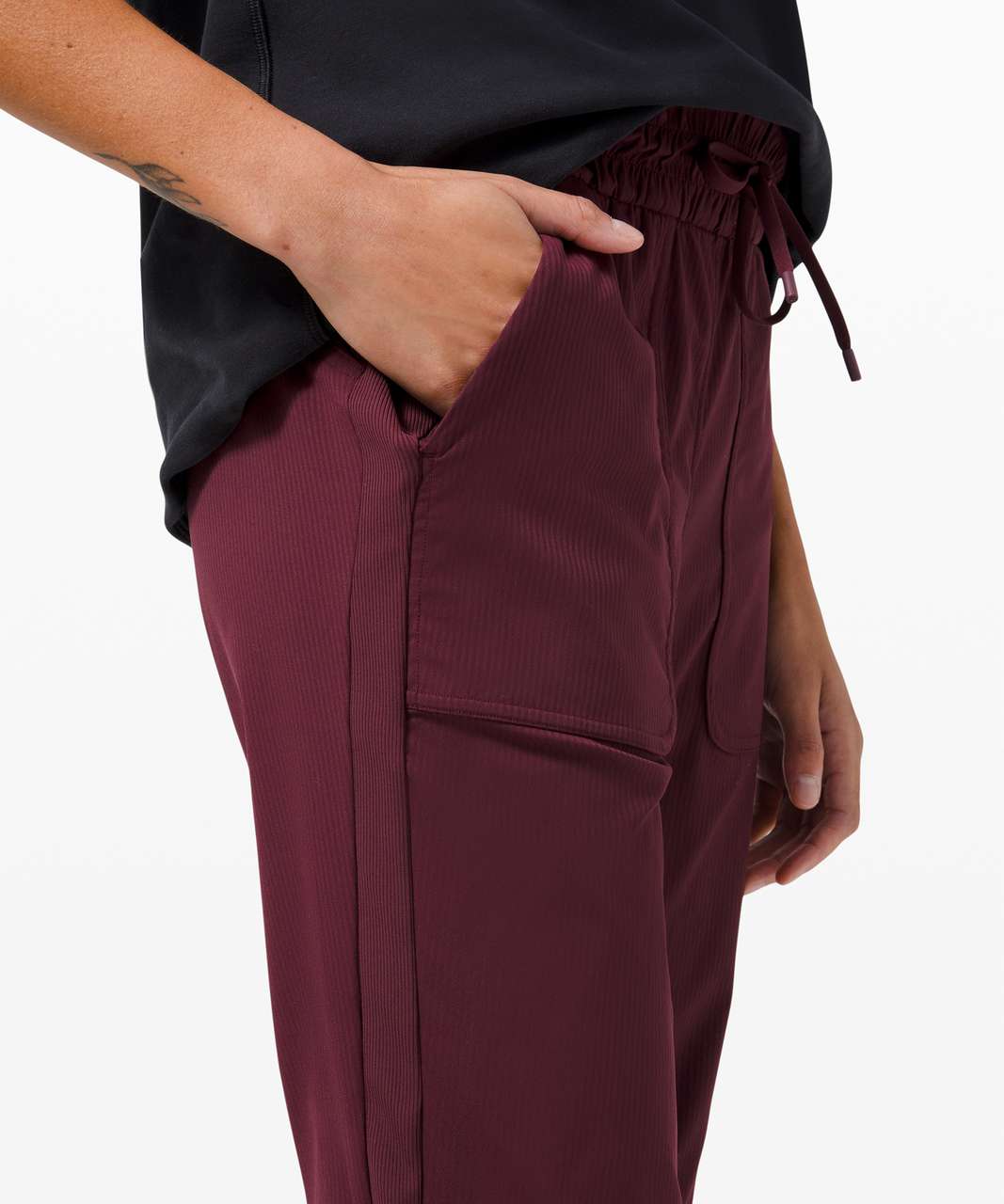 14] Lululemon Beyond the Studio Jogger Cassis, Women's Fashion, Activewear  on Carousell