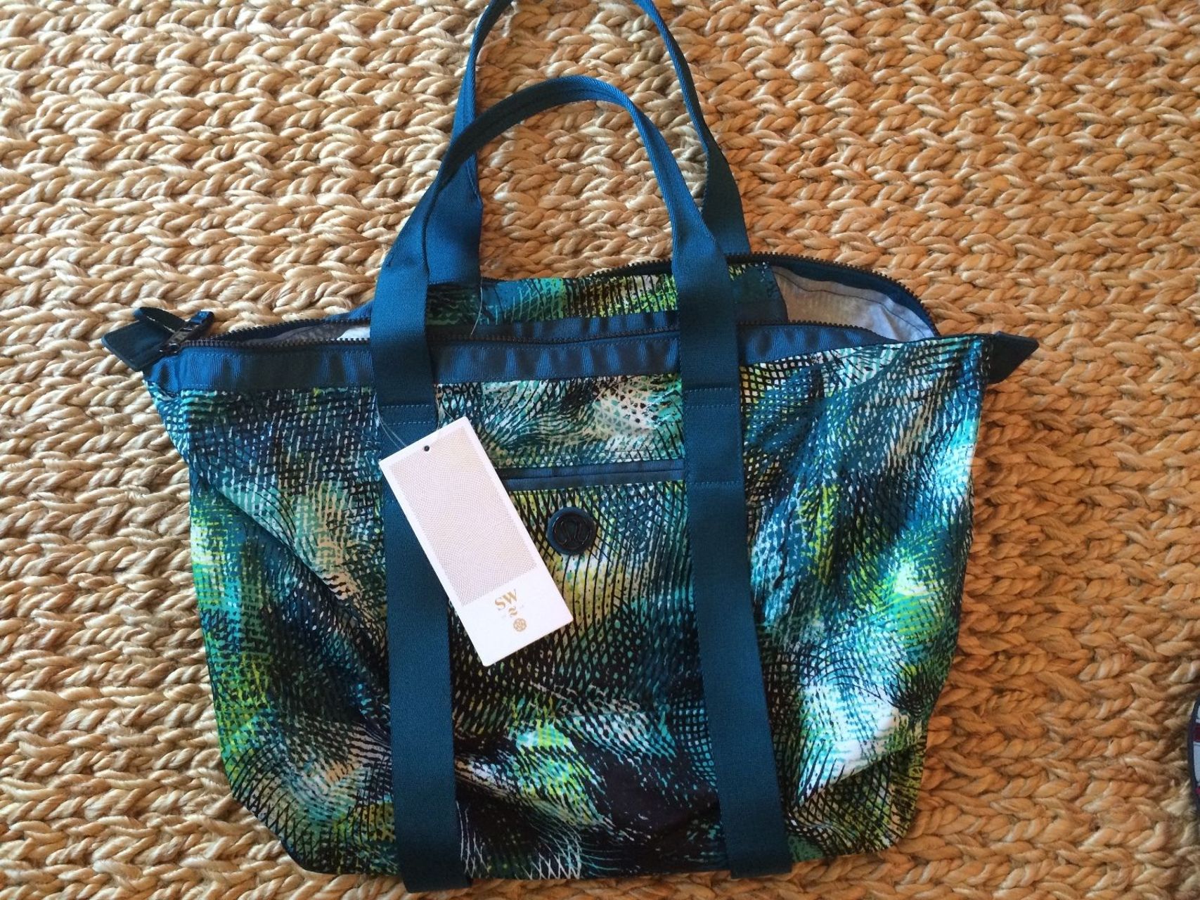 Lululemon All Day Asana Tote - 2016 Seawheeze - Mo Money Bali Breeze ...