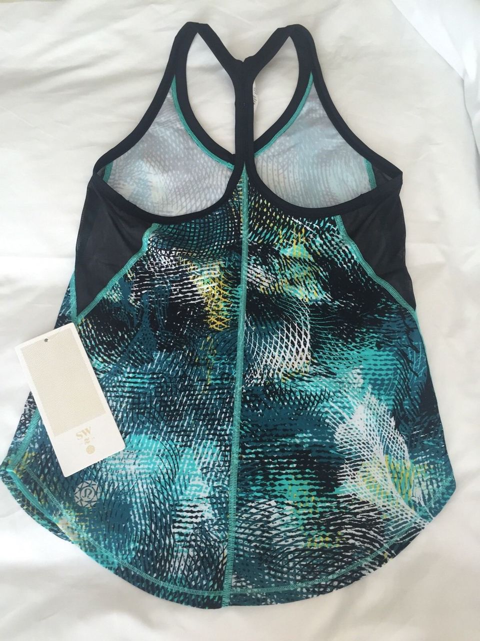 Lululemon Fast Lane Singlet - 2016 Seawheeze - Mo Money Bali Breeze / Black