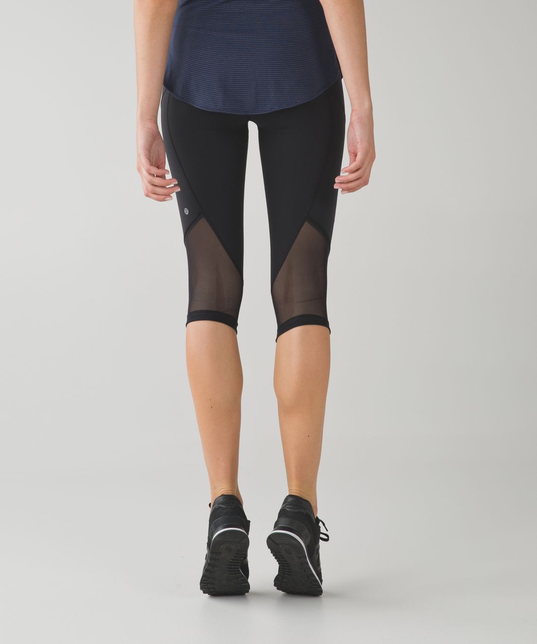 Lululemon Kris Cross Crop - Black