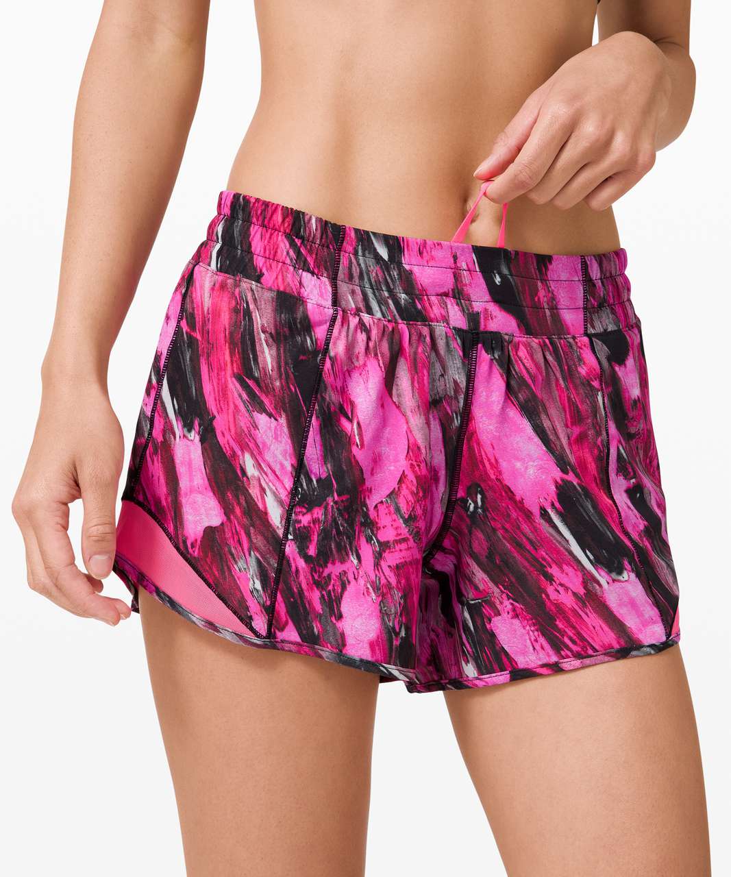 NEW LULULEMON Hotty Hot 2.5 HR Short 0 2 4 6 8 Raspberry Cream