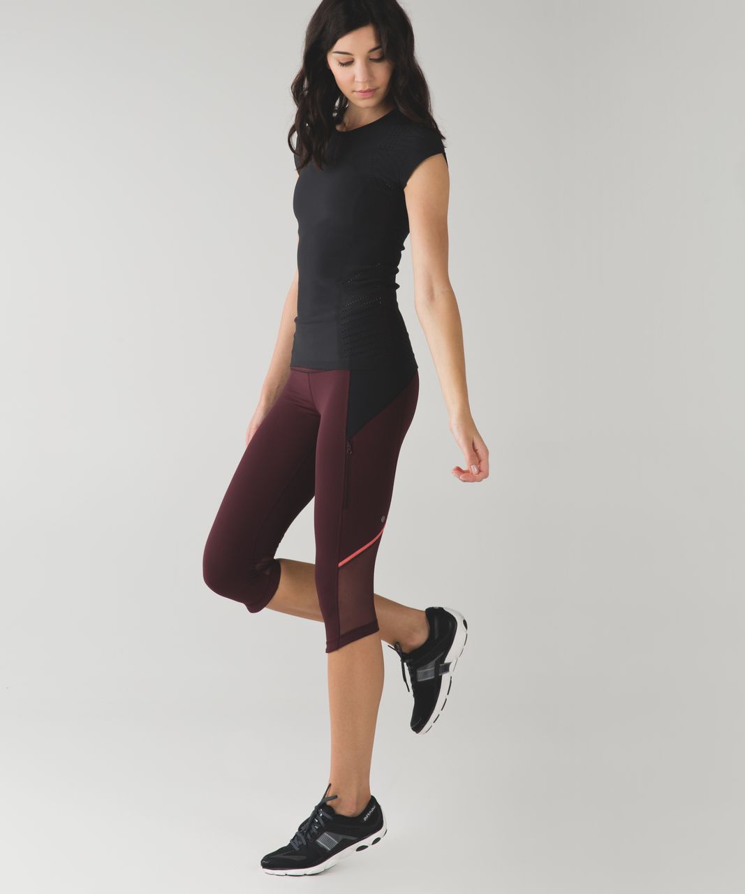 Lululemon Kris Cross Crop (Full-On Luxtreme) - Bordeaux Drama / Black ...