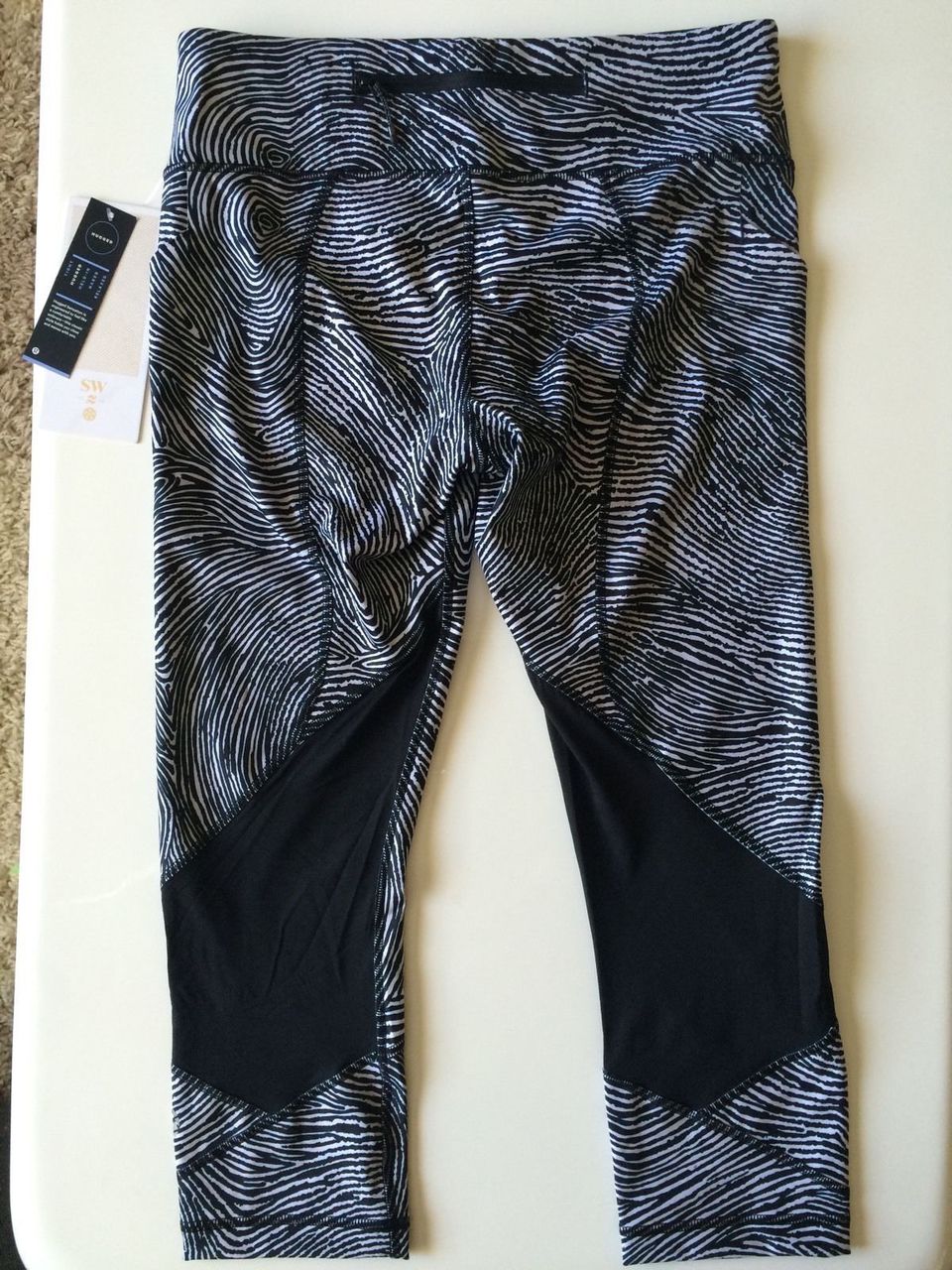 Lululemon Pace Rival Crop - 2016 Seawheeze - Who Done It Black / Black