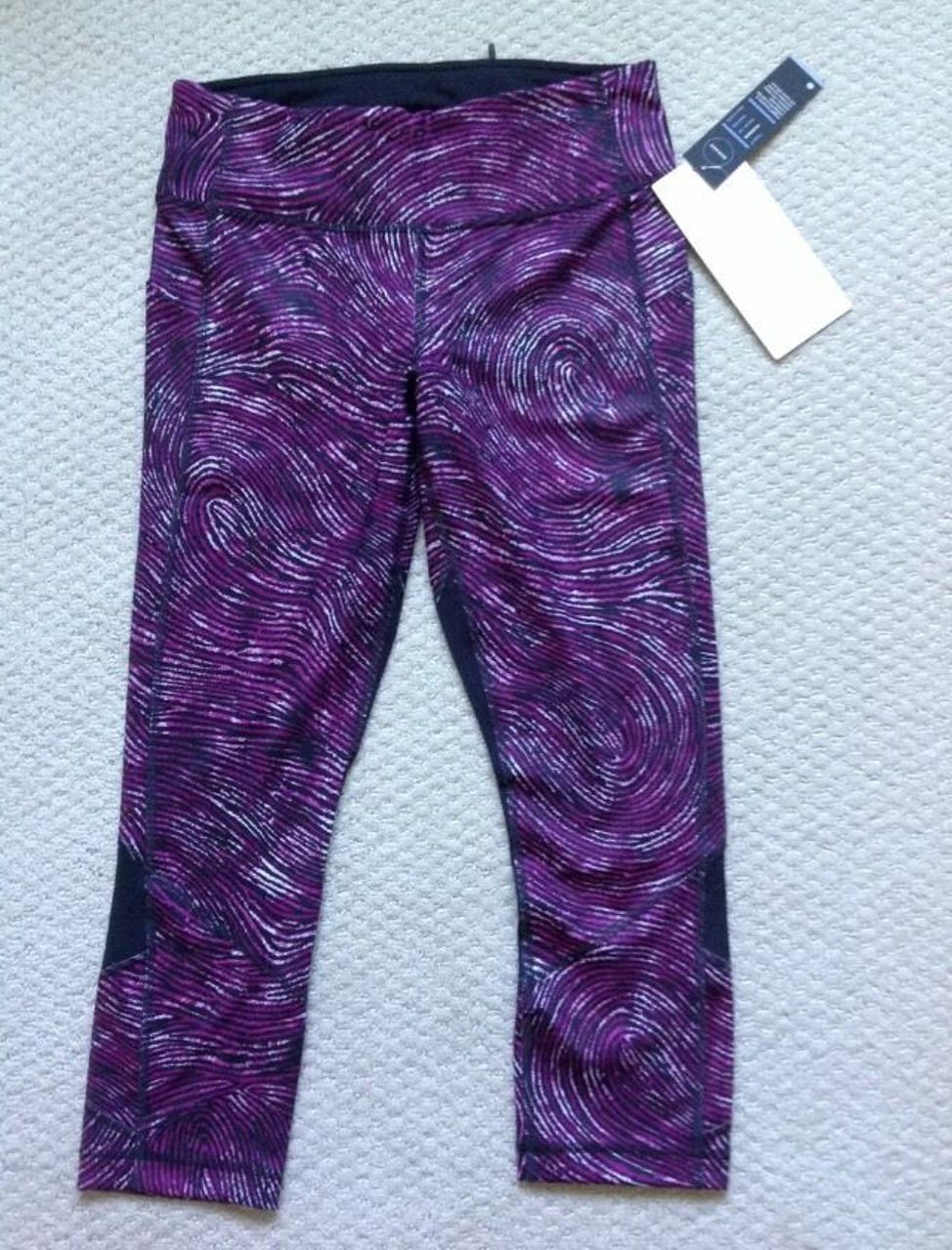 LULULEMON Pace Rival Crop Wee Are From Space Nimbus Battleship