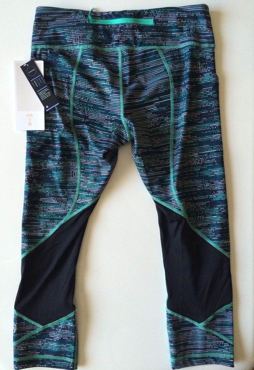 Lululemon Pace Rival Crop - 2016 Seawheeze - ASCII Bali Breeze Tofino Teal / Tofino Teal