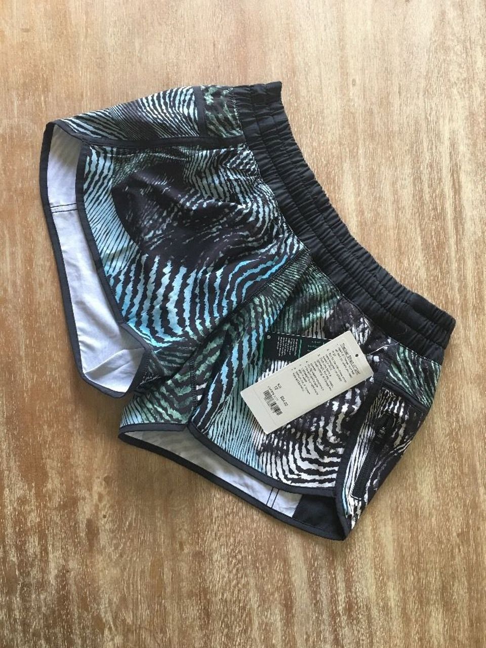 lululemon athletica, Shorts, Rare Lulu Seawheeze Run Fast Track Short  Size 4