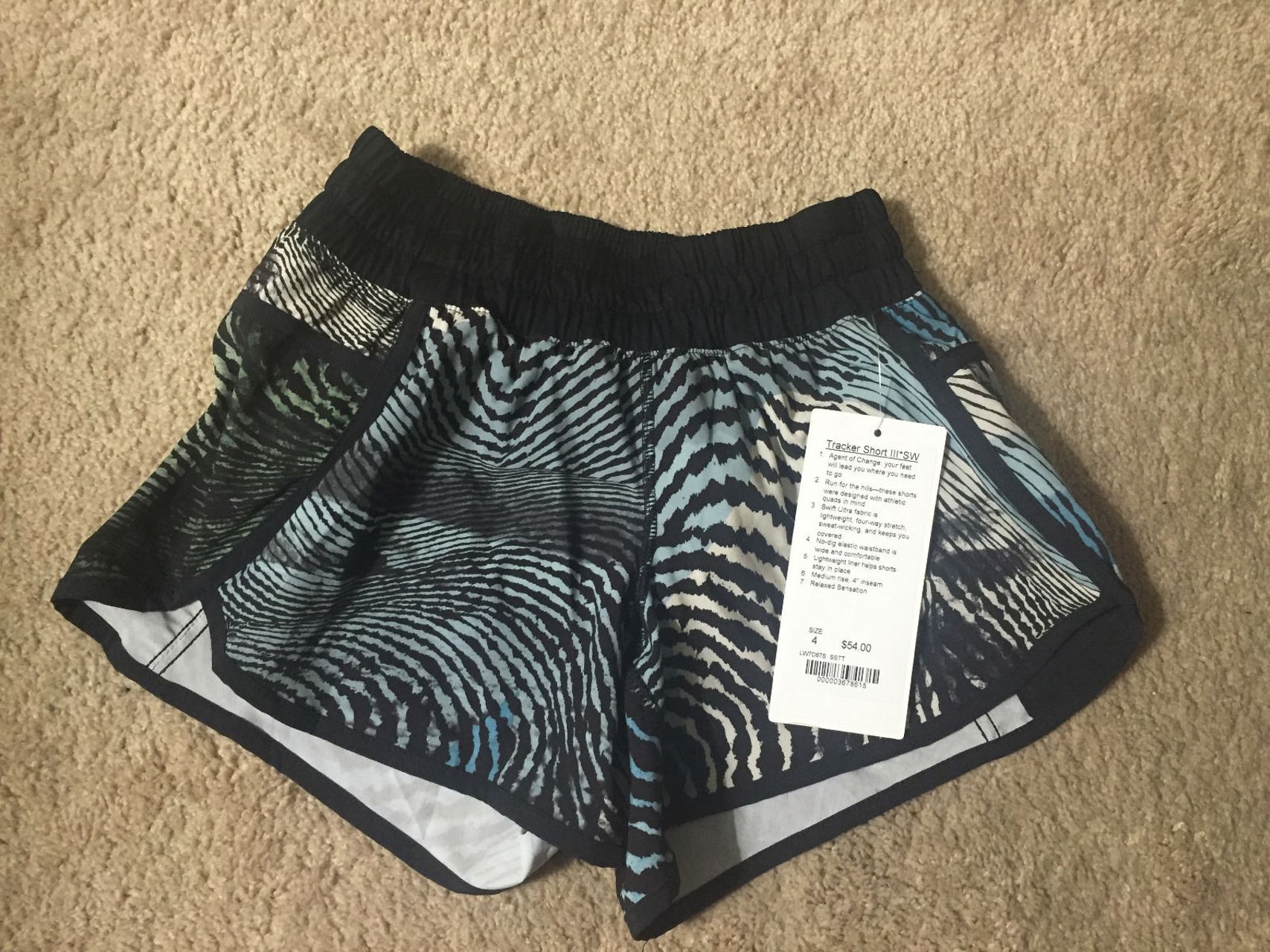 Lululemon Tracker Short III - 2016 Seawheeze - Secret Society Tofino Teal