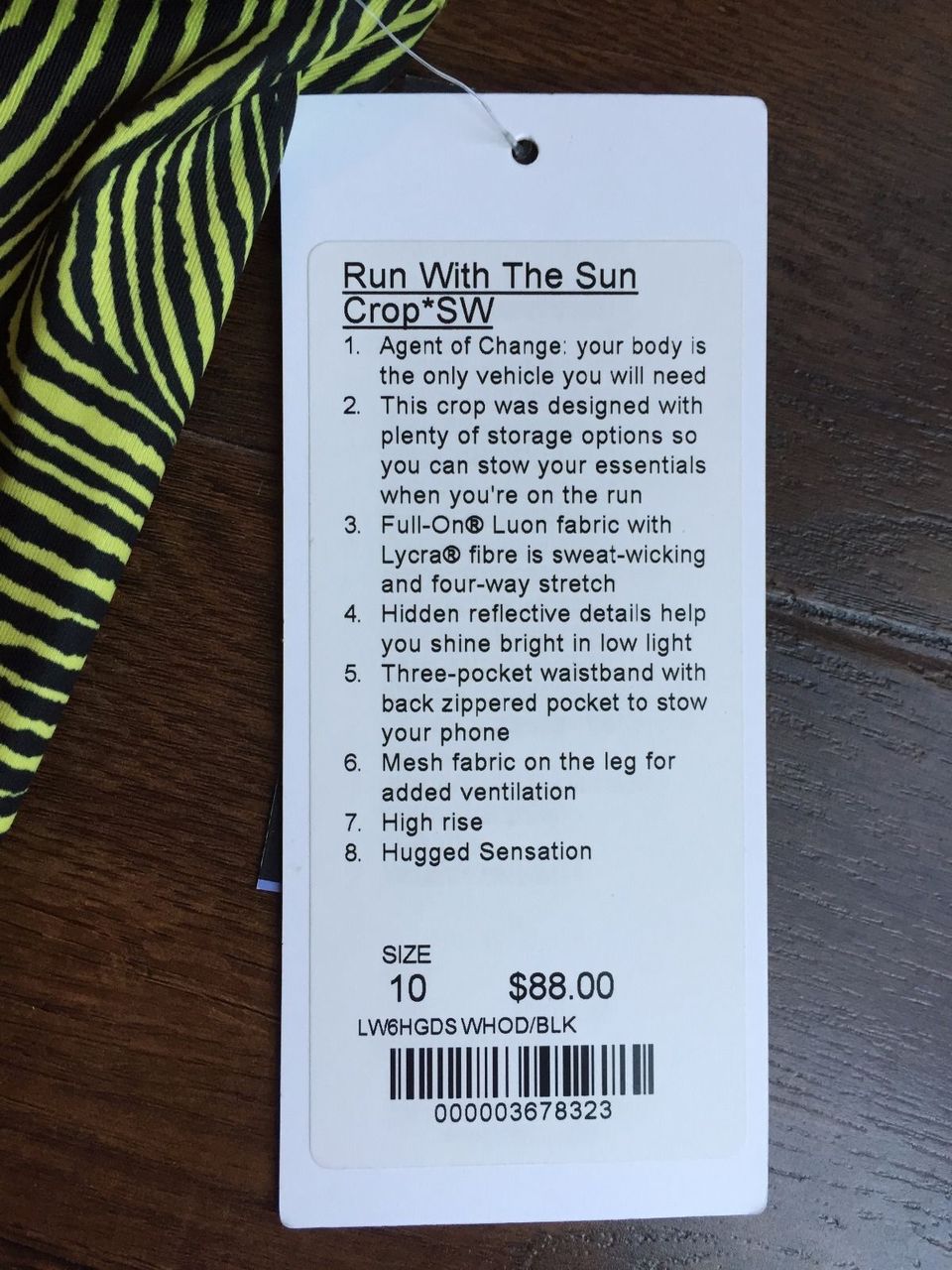 Lululemon Run With The Sun Crop - 2016 Seawheeze - Who Done It / Black