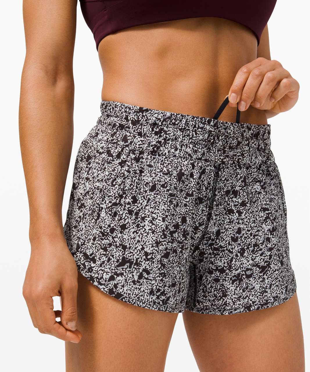 Lululemon Tracker Short V *4 - Rhino Grey - lulu fanatics