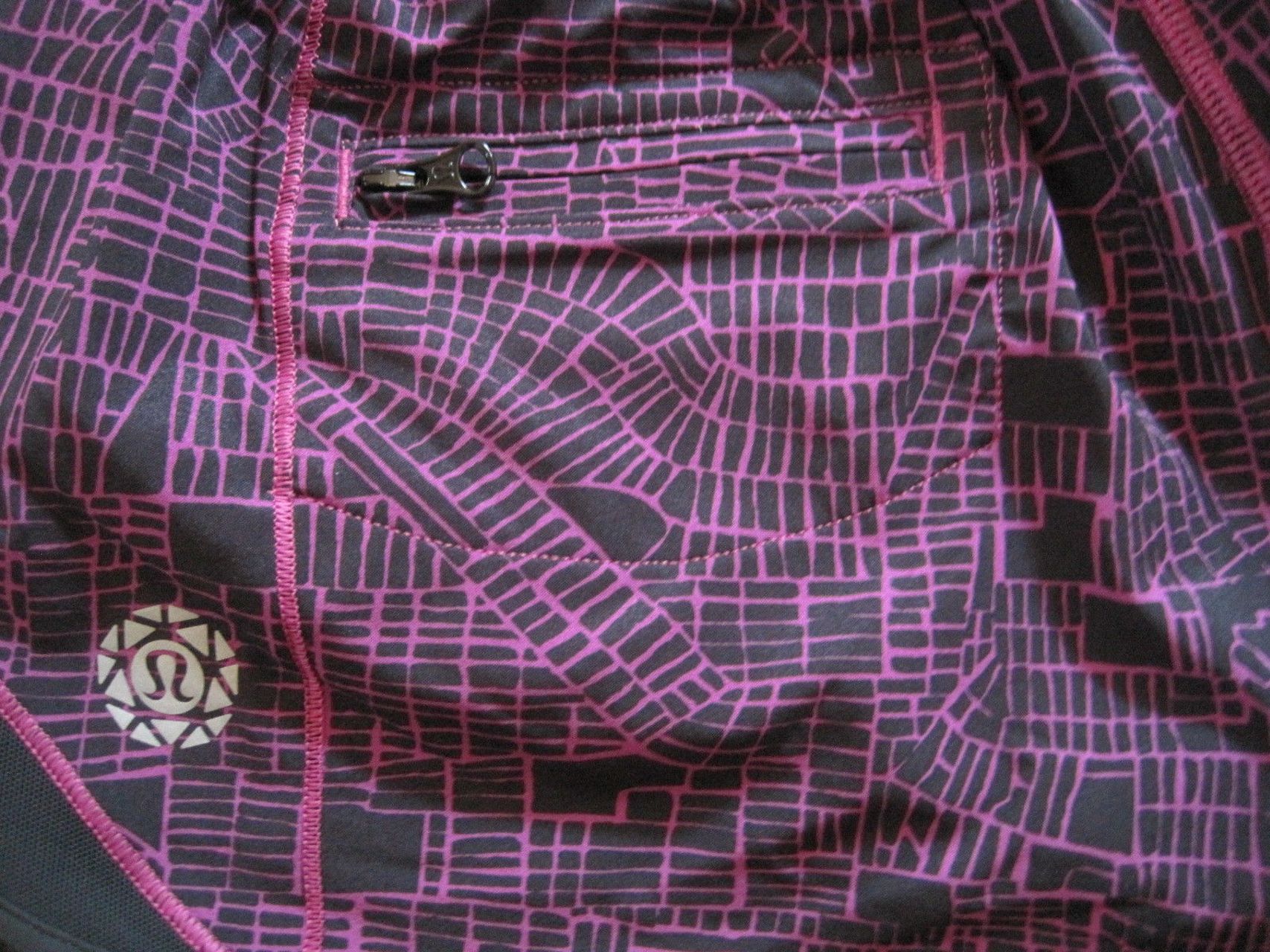 Lululemon Hotty Hot Short - 2016 Seawheeze - Grid Map Regal Plum Black / Black