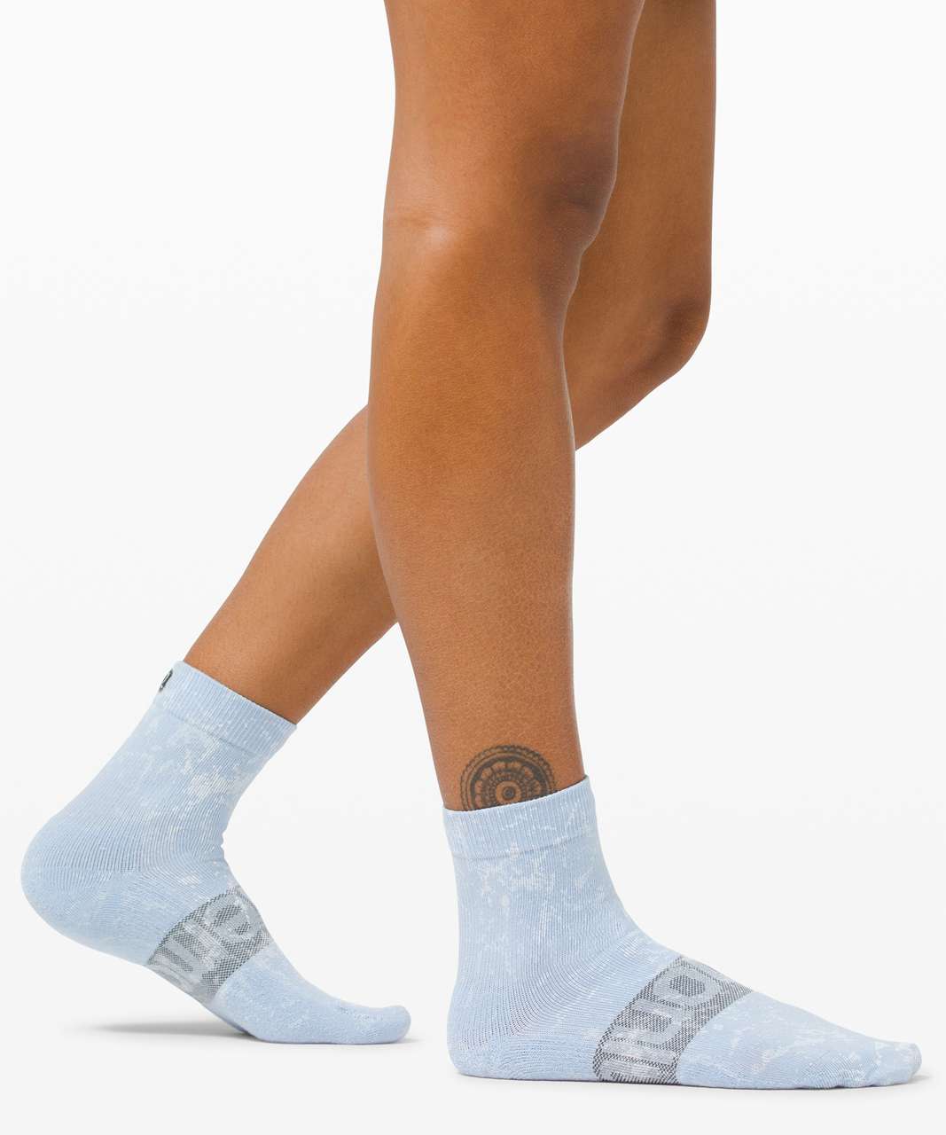 Lululemon Daily Stride Mid Crew Sock *Ice Dye - Blue Linen / White