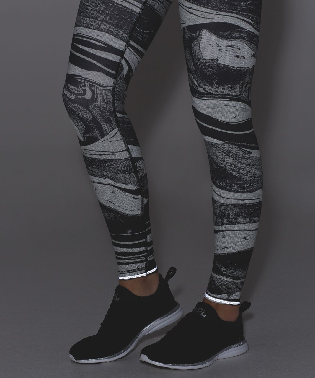 Lululemon Speed Wunder Tight (Nulux) - Marbled Mix Speed Wunder 50 G White  Black - lulu fanatics