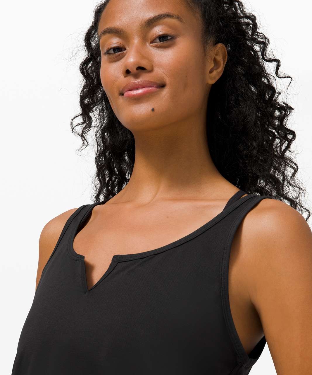 https://storage.googleapis.com/lulu-fanatics/product/62251/1280/lululemon-cropped-henley-tank-top-black-0001-343816.jpg