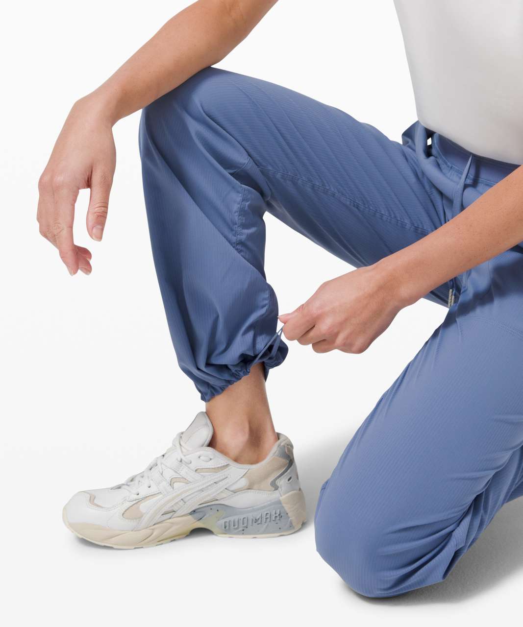 Rumour has it the Dance Studio Pant drops in Espresso on Sept 26. #lul