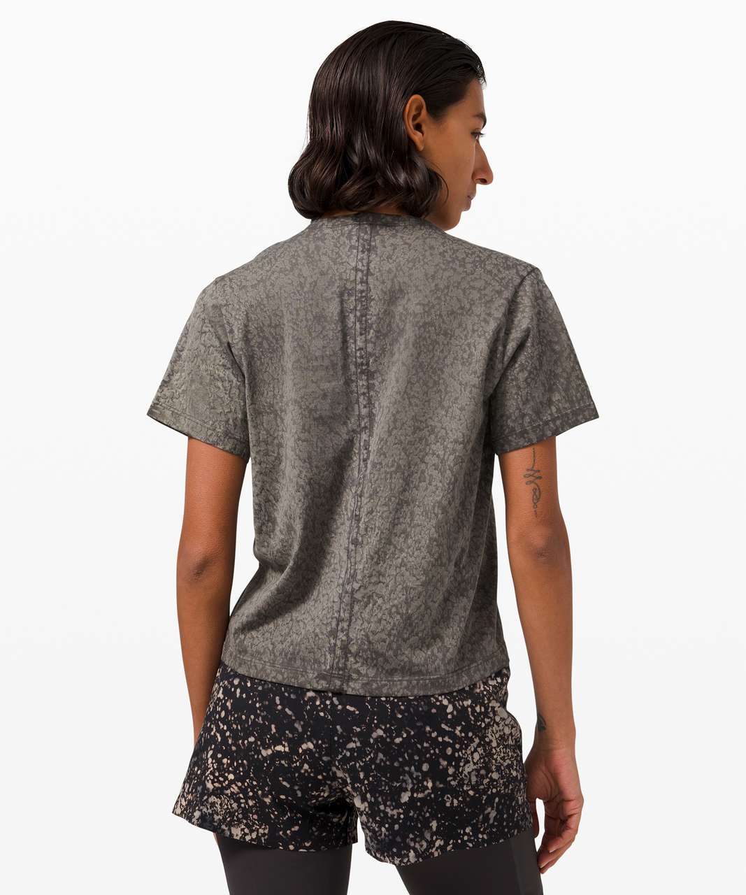 Lululemon Skreppa Short Sleeve *lululemon lab - Graphite Grey Bloom Dye