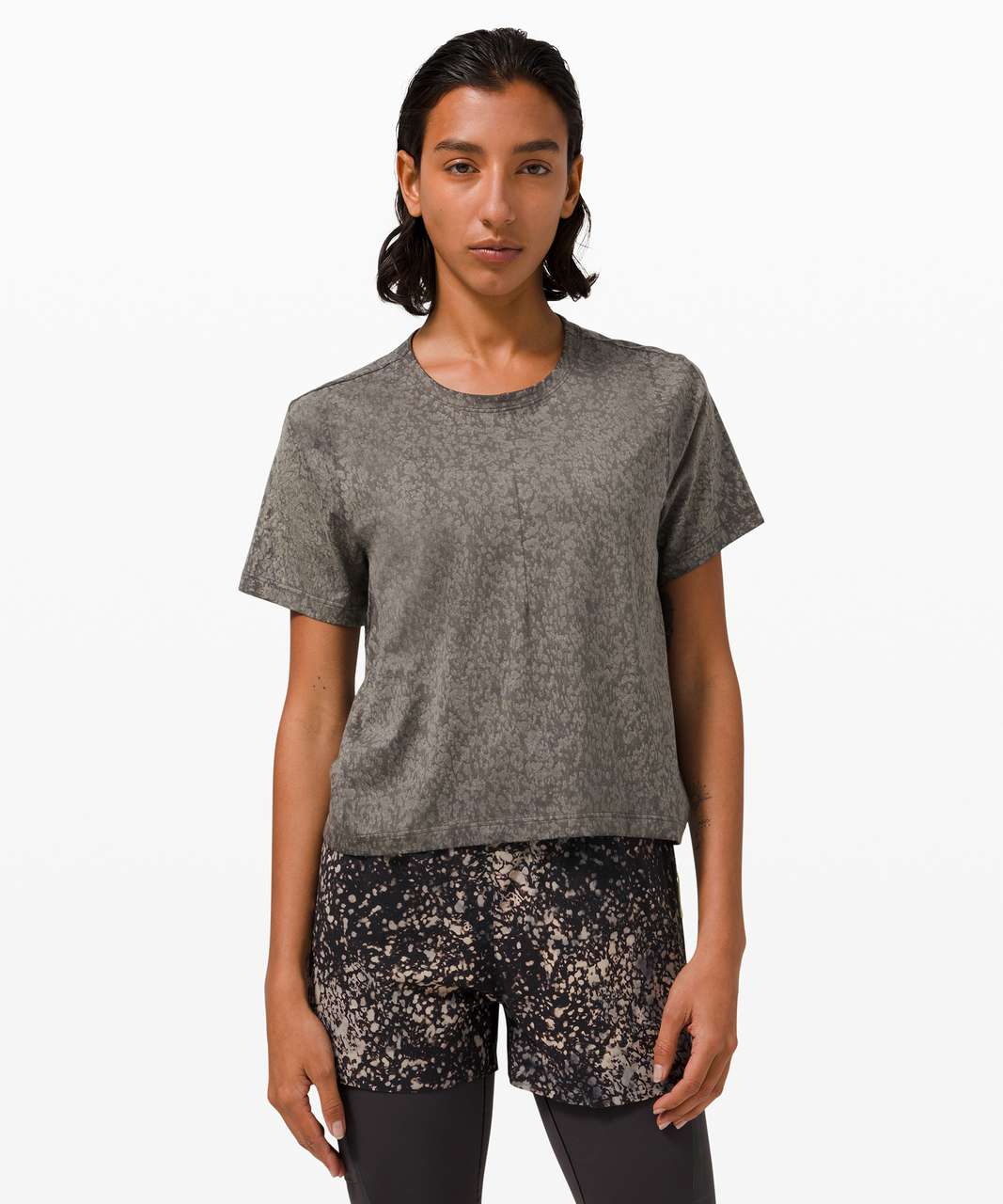 Lululemon Skreppa Short Sleeve *lululemon lab - Graphite Grey Bloom Dye