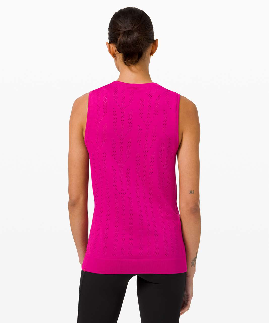 Lululemon Swiftly Breathe Muscle Tank Top *Fletching Lines - Fletching Lines Ripened Raspberry