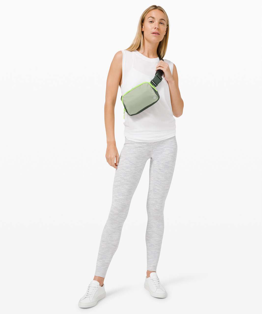 Lululemon Everywhere Belt Bag *1L - Green Fern / Smoked Spruce