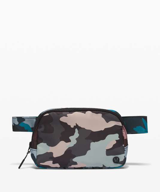 Places To Go Grey Belt Bag – Pink Lily