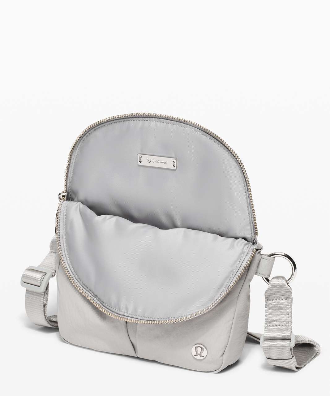 Lululemon ALL NIGHT FESTIVAL BAG MIRCO 2L White Opal Silver Logo