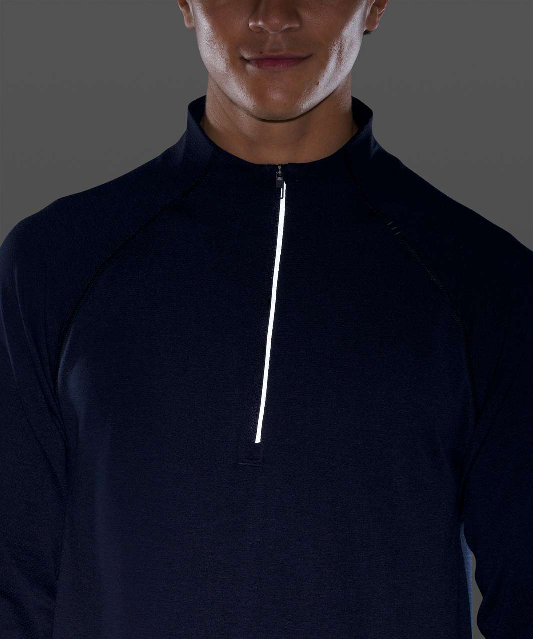 Lululemon Metal Vent Tech 1/2 Zip 2.0 - True Navy / True Navy