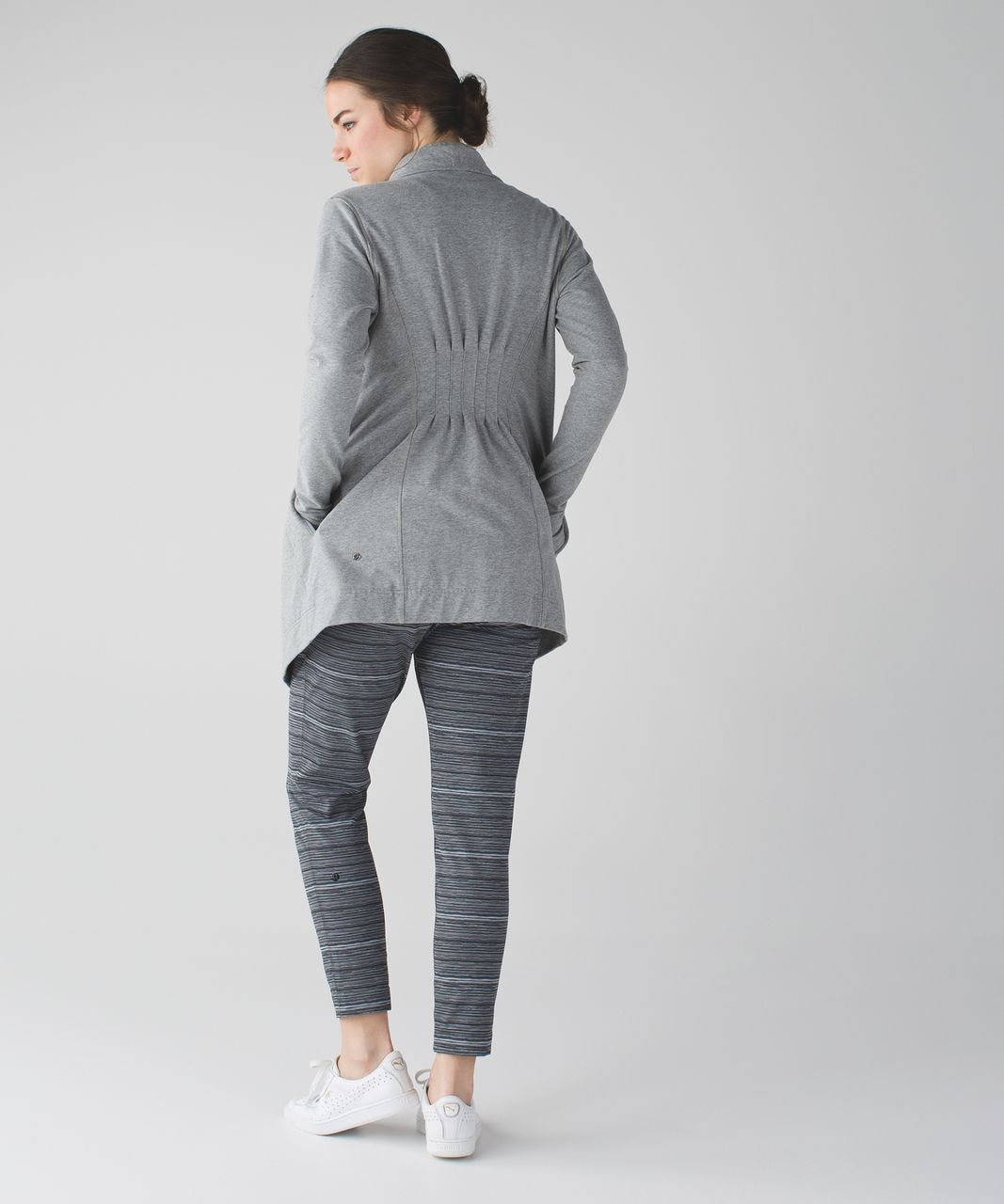 Lululemon Restore Wrap - Heathered Medium Grey