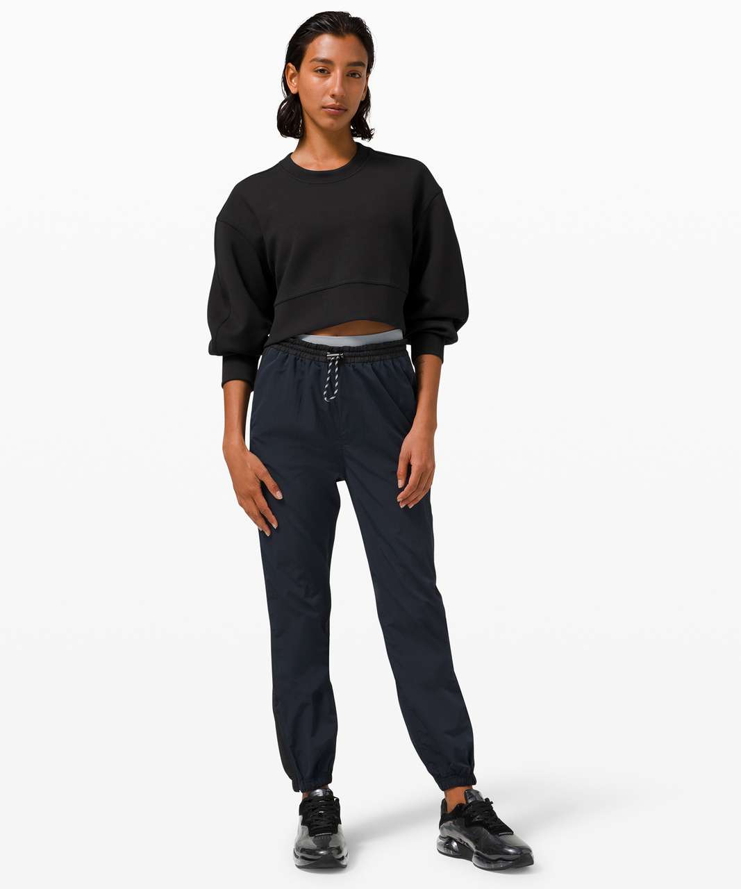 Lululemon black track pants women’s size 6