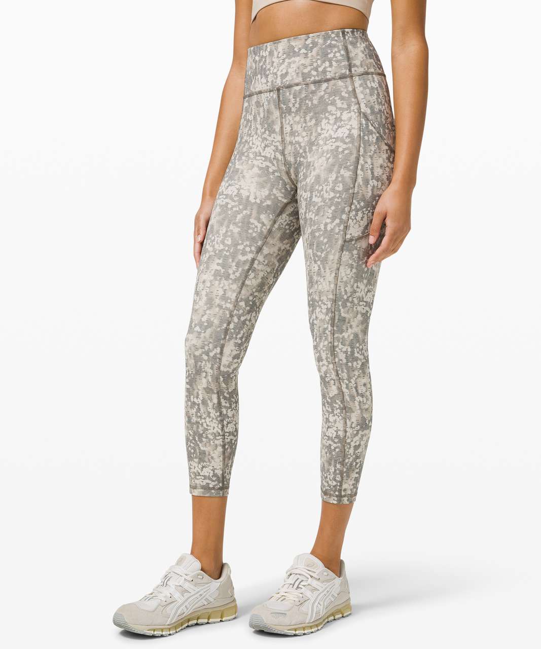 Lululemon Invigorate High-Rise Tight 23” Size: 6 Color: Jubilee Retail:  $118