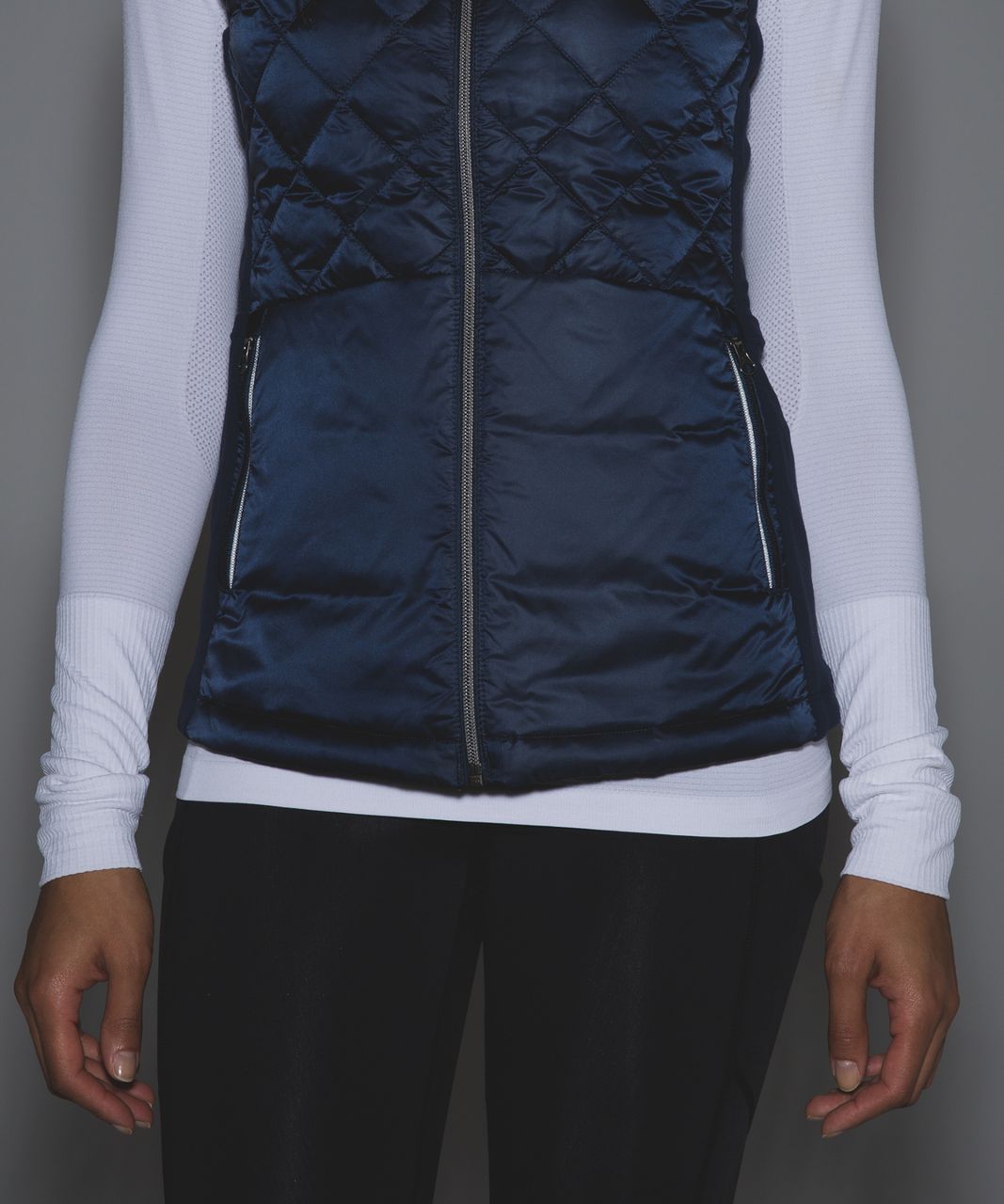 Lululemon Down For A Run Vest - Inkwell