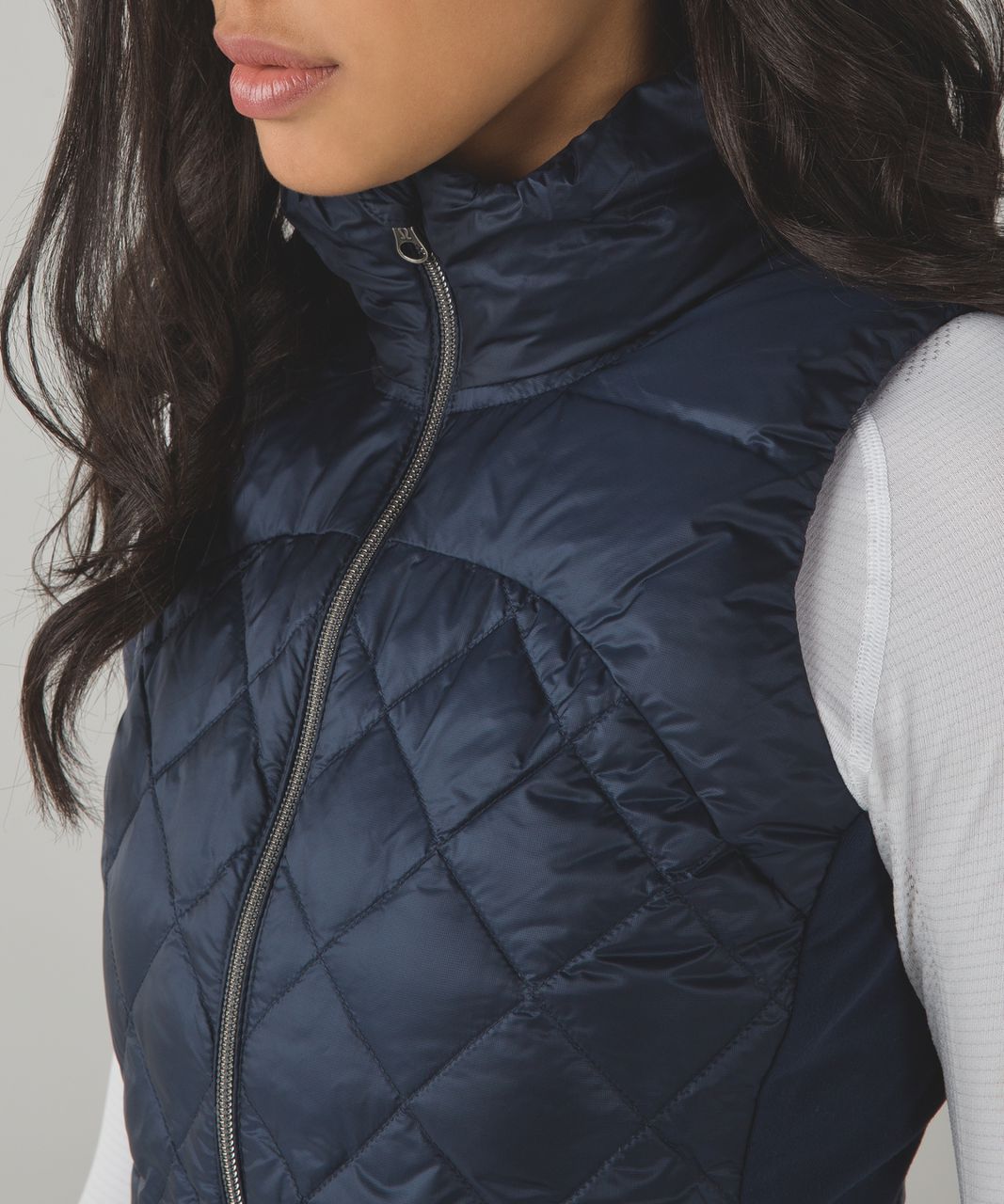 Lululemon Down For A Run Vest - Inkwell