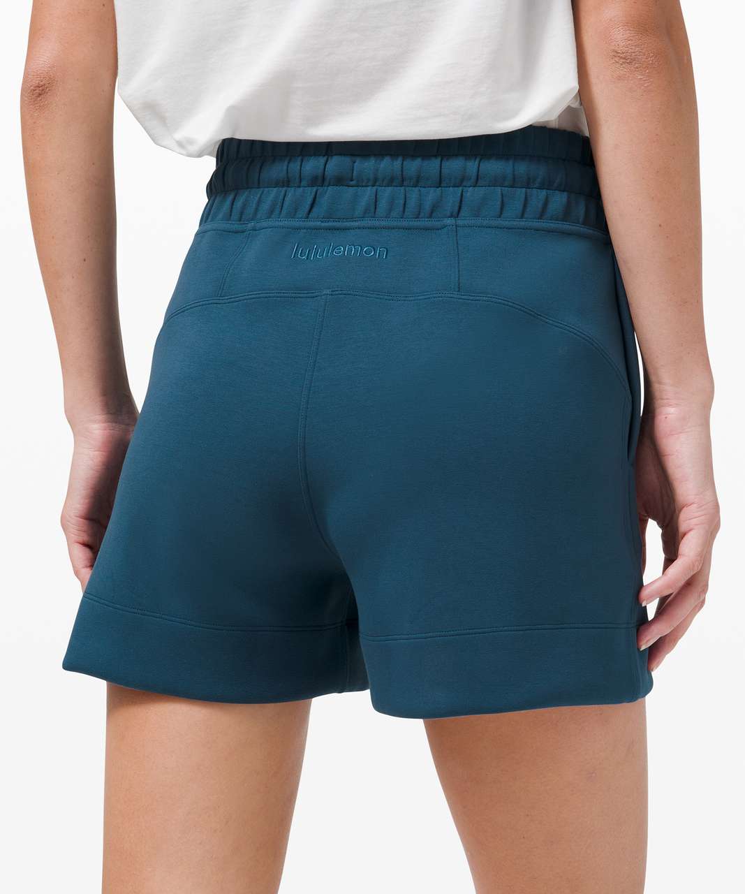 Lululemon + Softstreme High-Rise Short 4″