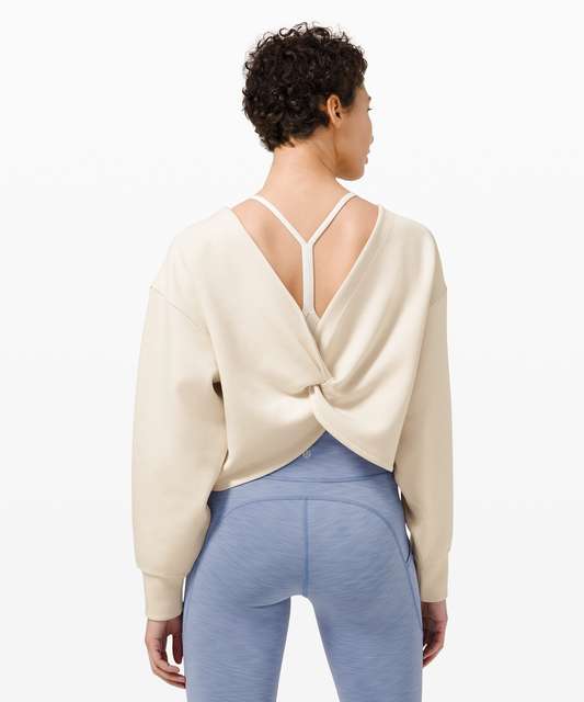 Awkwardly proportioned person's review of Twist Back to Front Pullover,  size 6 : r/lululemon