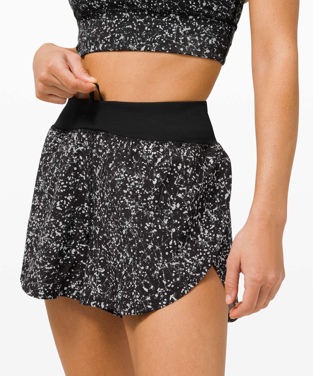 Lululemon Find Your Pace Short 3" *Lined - Crinkle Dust Reflective Alpine White Multi / Black