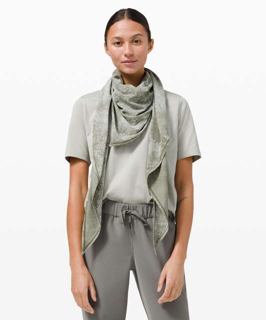 Lululemon All You Need Scarf - Heritage Speckle Camo Jacquard Rhino Grey  Starlight - lulu fanatics