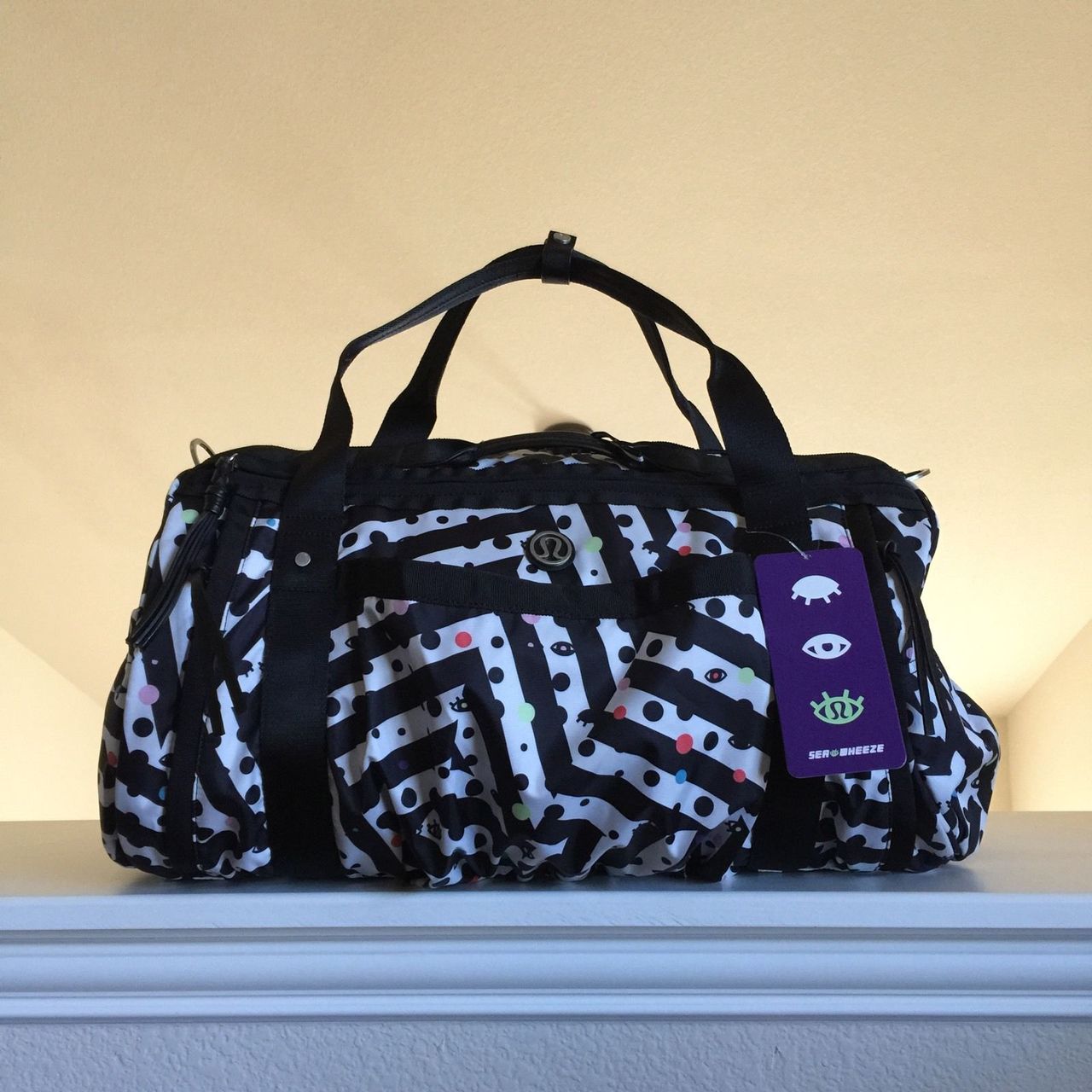 LULULEMON RUN WAYS Duffel Bag Dottie Tribe White Black Travel Gym $129.00 -  PicClick