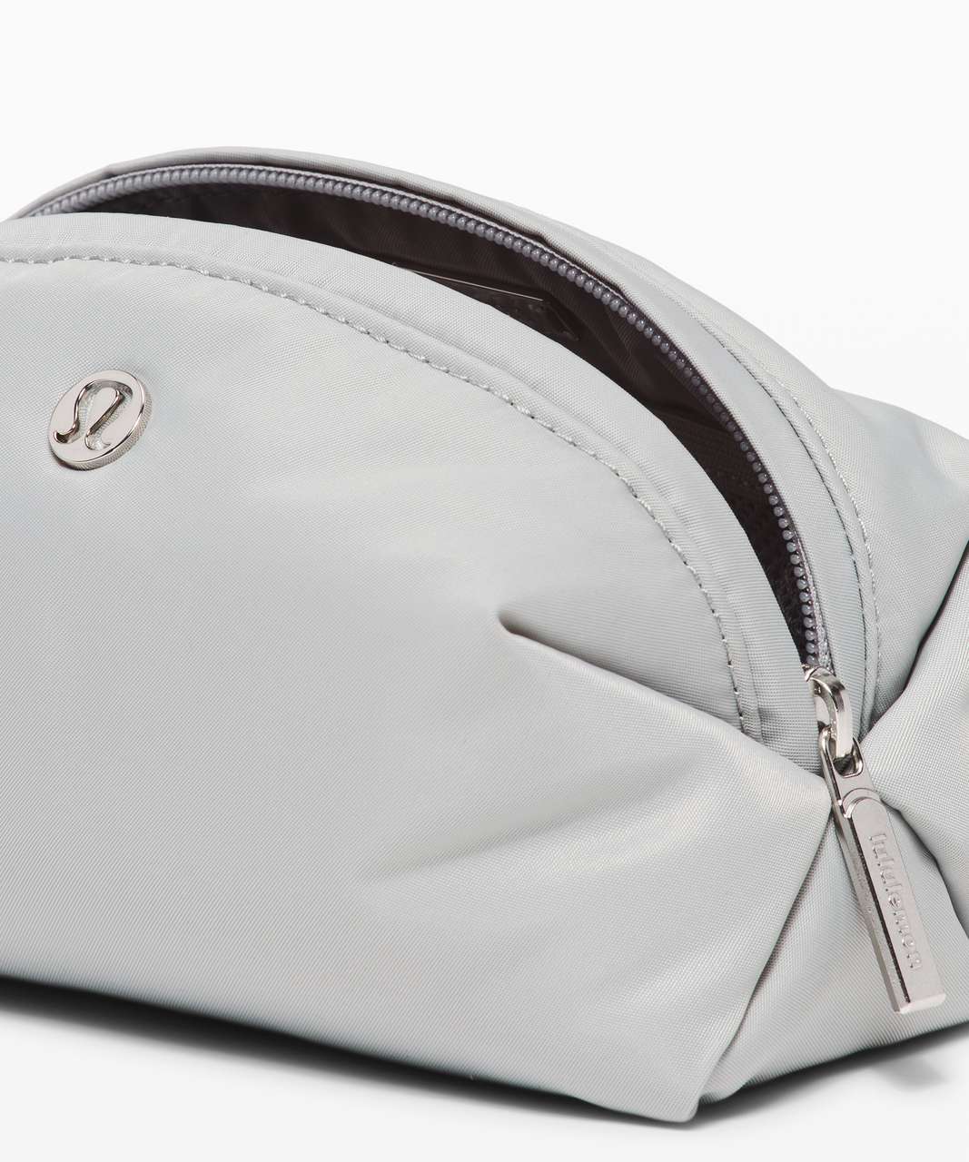 Lululemon Feeling Ready Pouch *Mini - Silver Drop