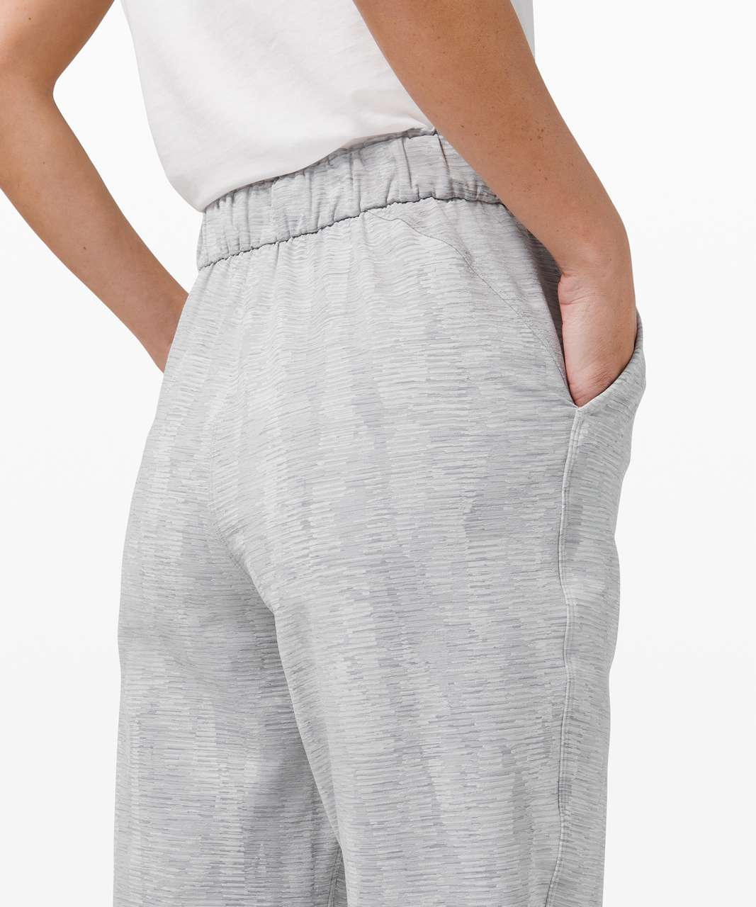 Lululemon Keep Moving Pant 7/8 High-Rise - Linear Tempo Jacquard Silver Drop Vapor