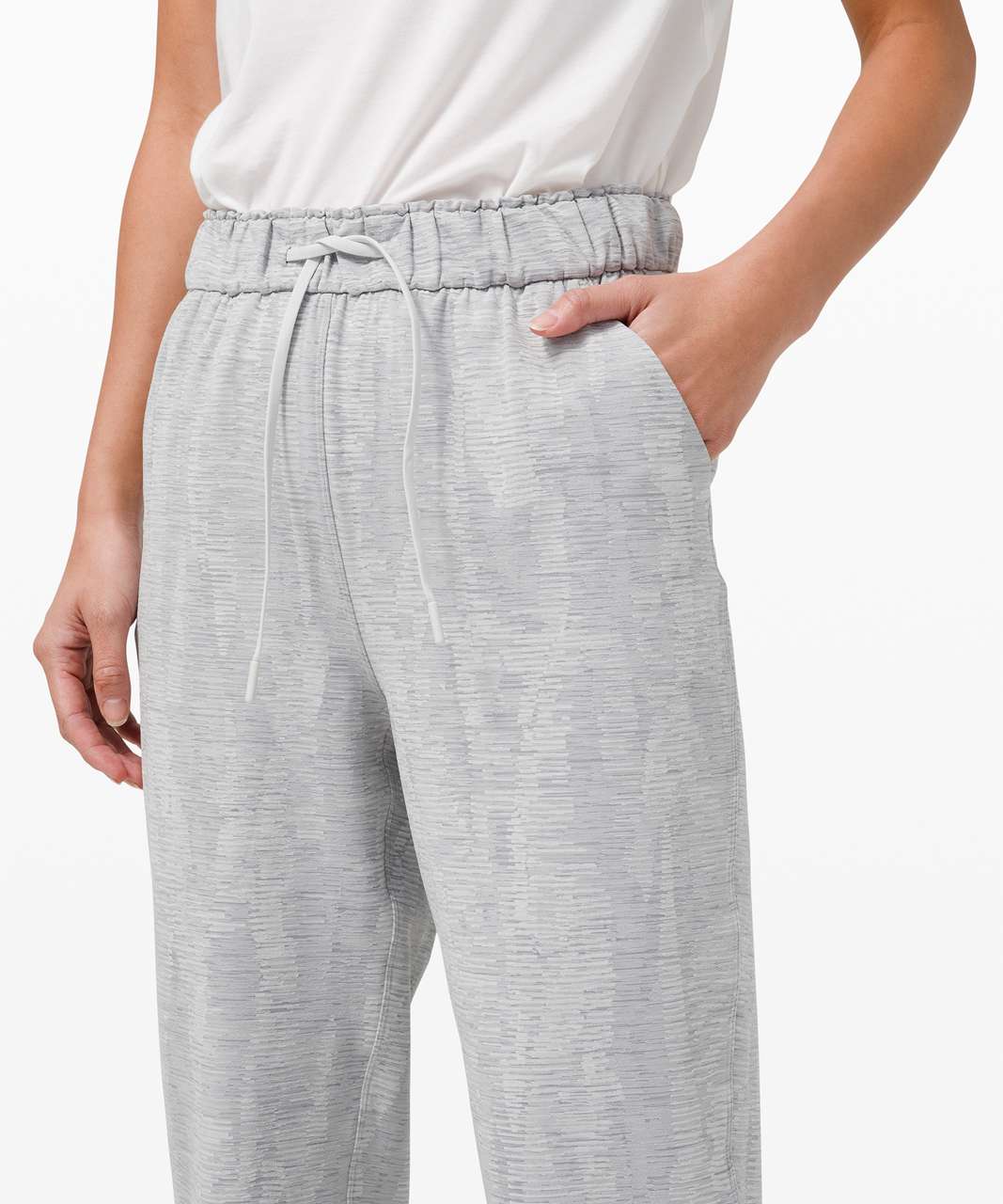 Lululemon Keep Moving Pant 7/8 High-Rise - Linear Tempo Jacquard Silver  Drop Vapor - lulu fanatics