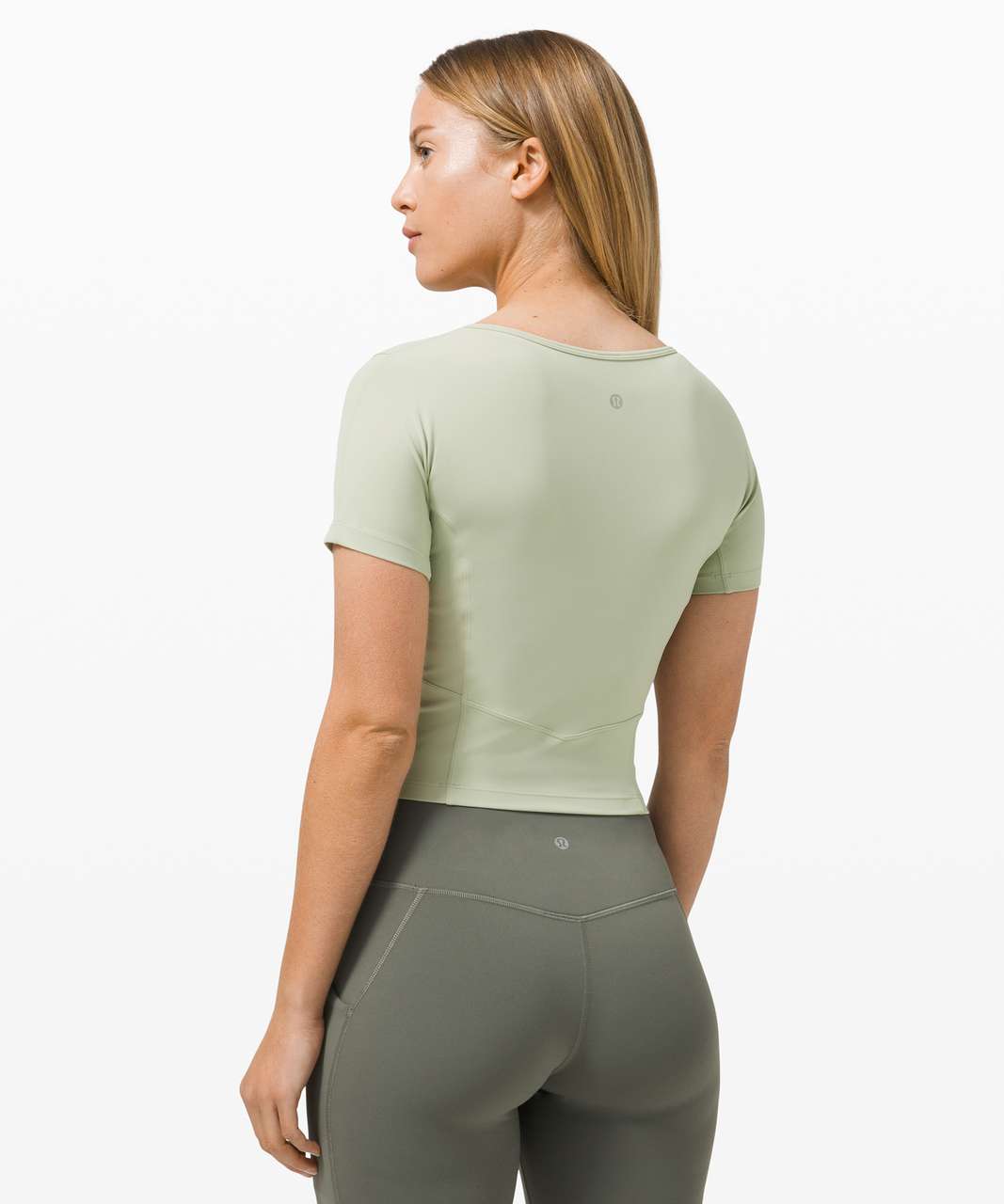 Nulu Cropped Slim Yoga Short Sleeve Shirt