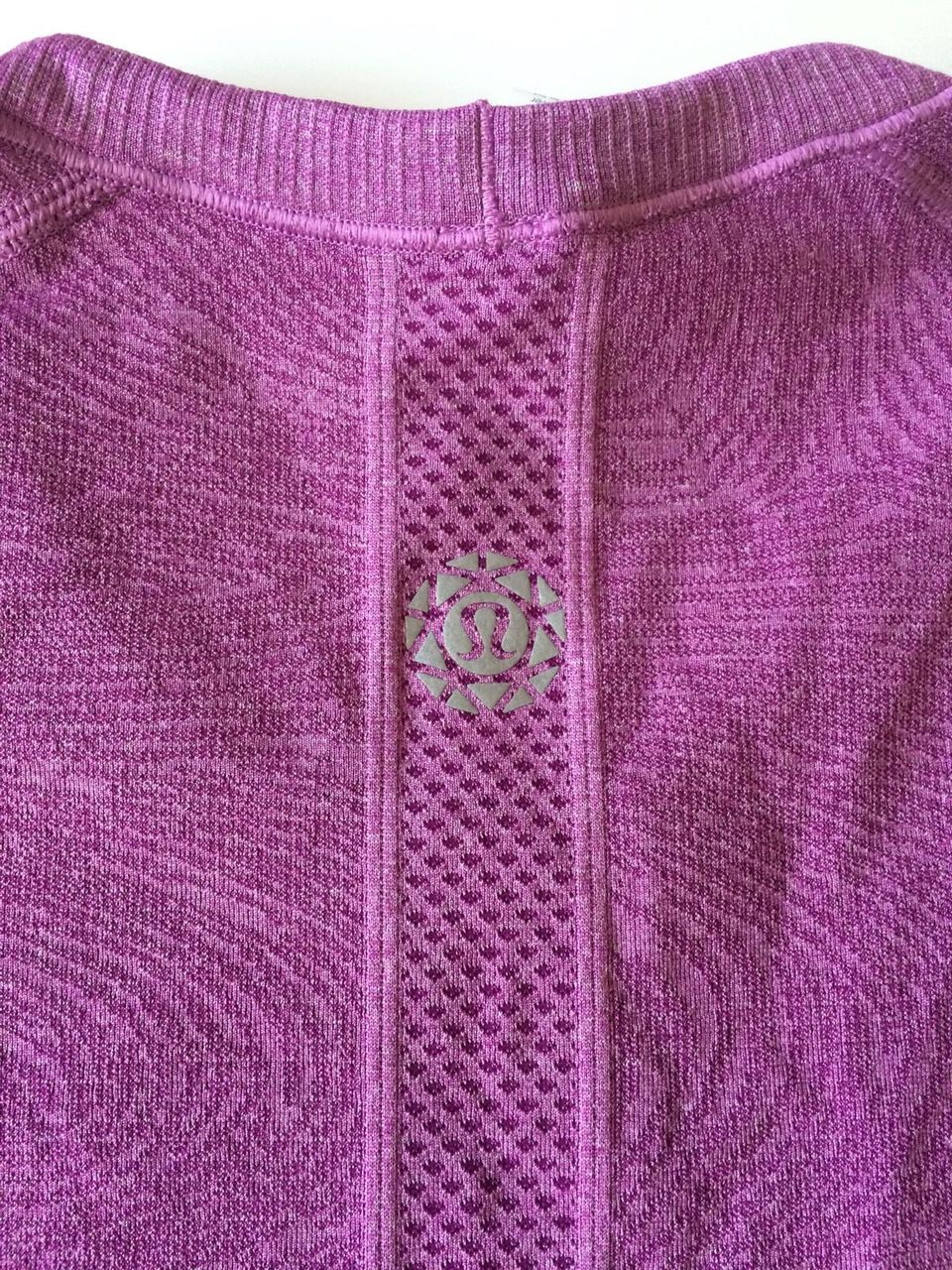 Lululemon Swiftly Tech LS Crew - 2016 Seawheeze - Heathered Regal Plum