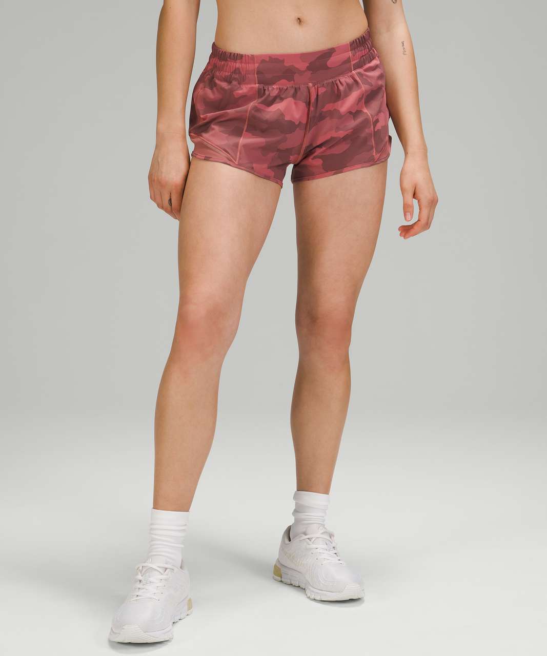 Lululemon Hotty Hot Short II *2.5" - Heritage 365 Camo Brier Rose Multi / Spiced Chai