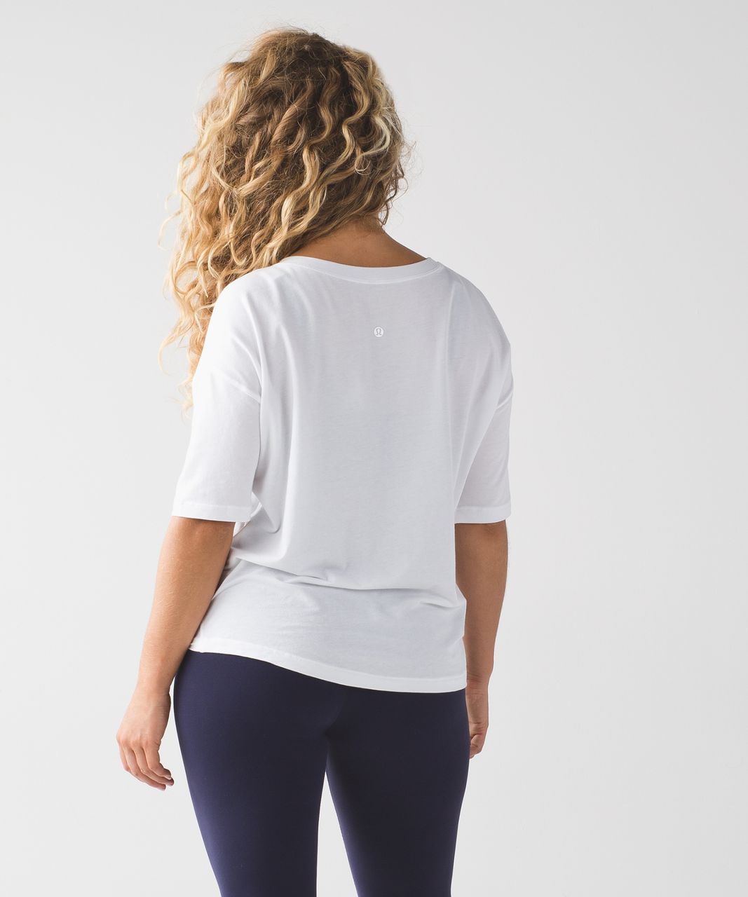 Lululemon Ambleside Crew Short Sleeve - White