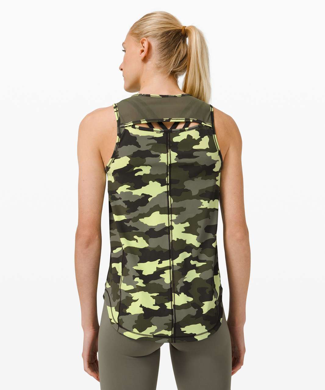 Lululemon Heritage 365 Camo Crispin Green Multi Olive Speed Up Short 4  Lined 10