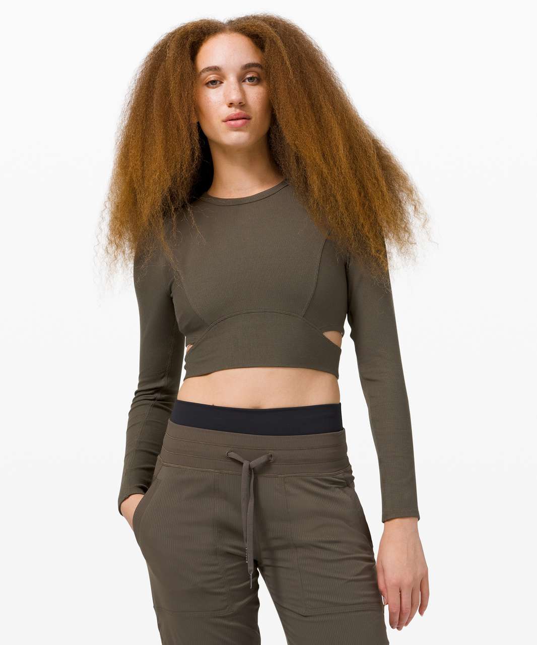 LA Cut-Out-Waist Crop Long Sleeve