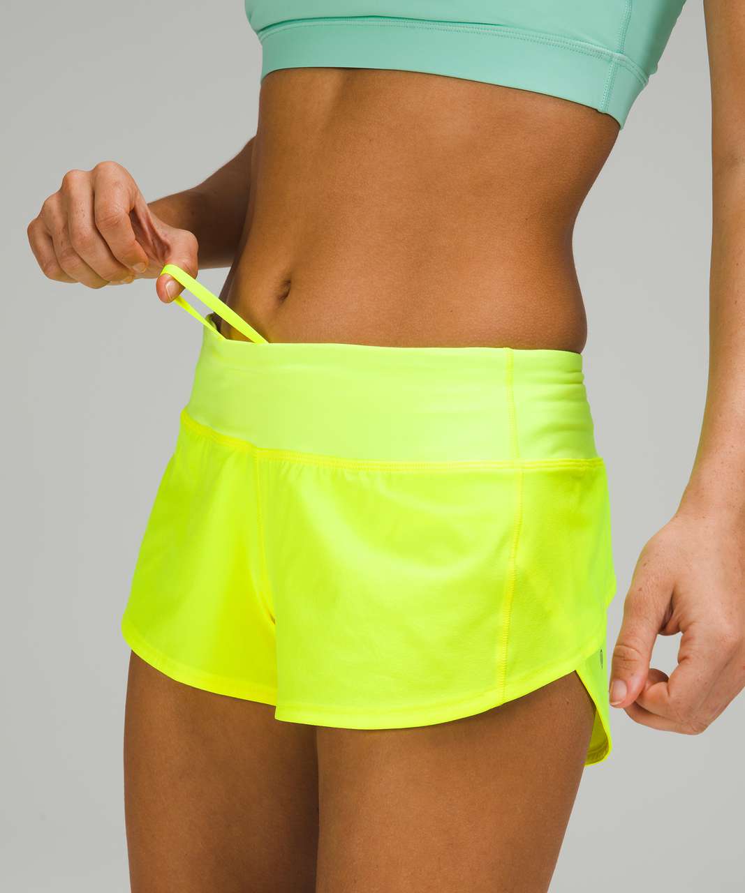 Lululemon Speed Up Low-Rise Short 2.5" - Highlight Yellow