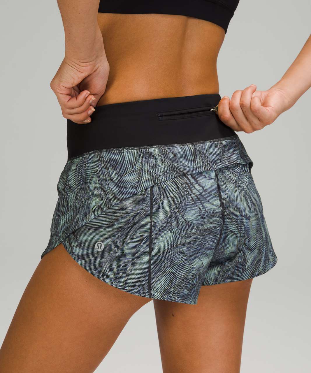 Lululemon Speed Up Low-Rise Short 2.5" - Dimensional Icing Blue Multi / Black