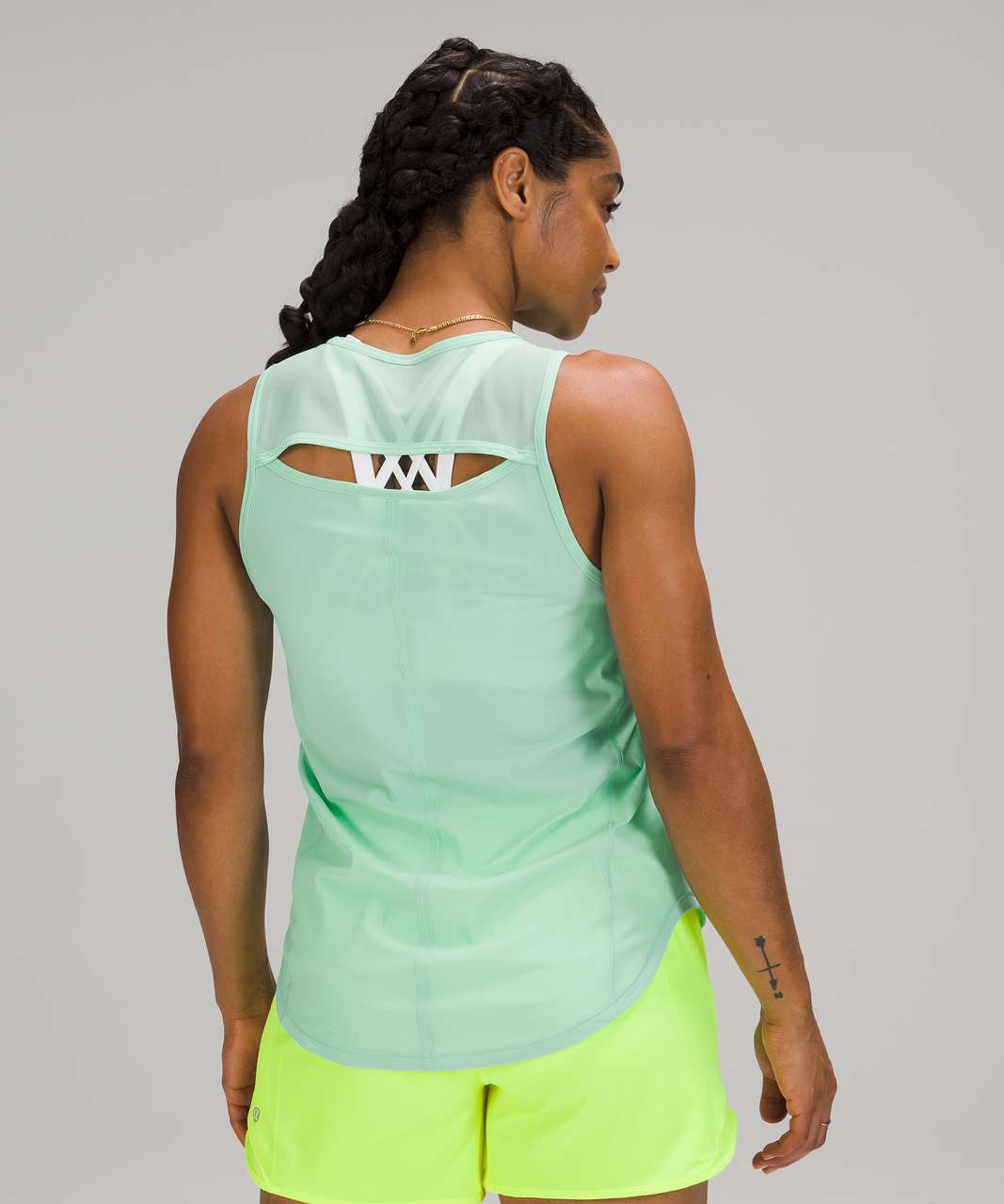 Size 2. NWT Lululemon Sculpt Tank in Wild Mint size 2., Women's