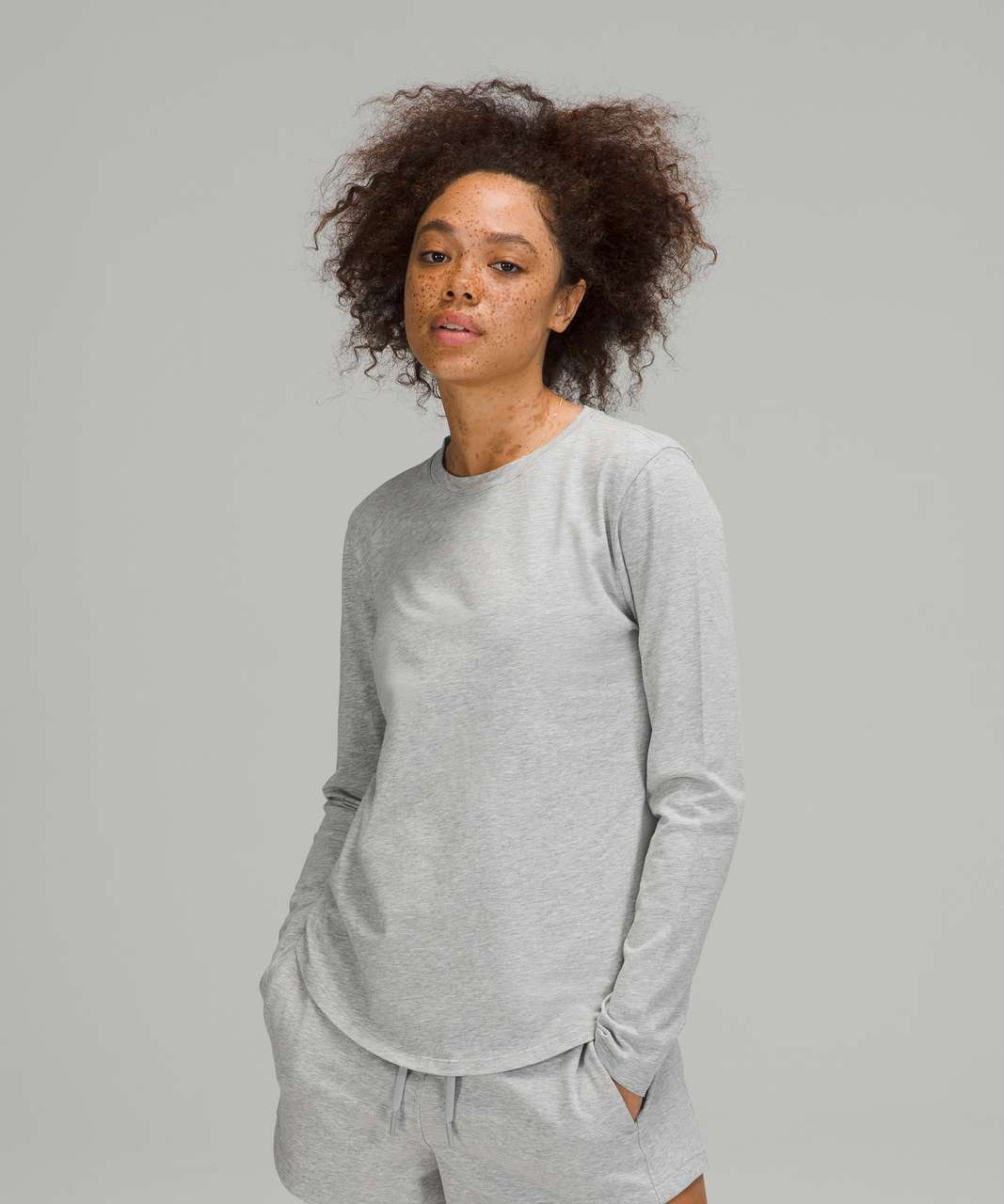 ESSENTIAL CREW NECK LONG SLEEVE BODYSUIT | LIGHT GREY